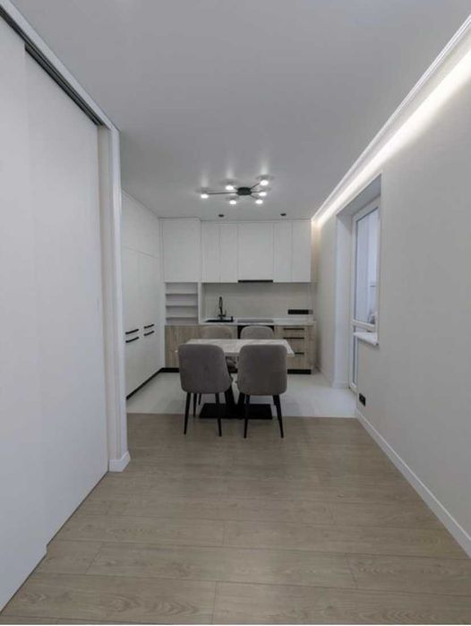 Продам 2 кімн. кв-ру на ХТЗ ЖК Миру 3, вул Миру 49