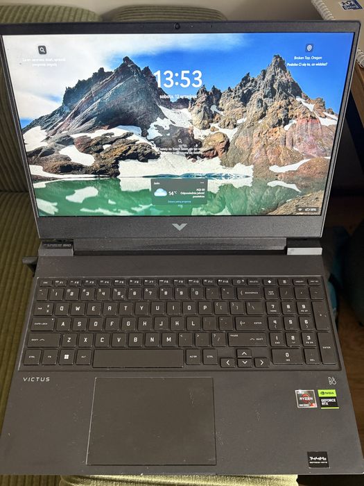 HP Victus 15, Ryzen 5, RTX 3050, 16 GB RAM, SSD 512 GB