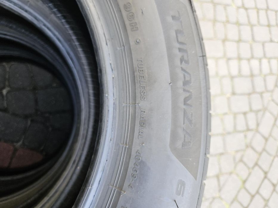 Bridgestone Turanza 6 215/60 R17 96H