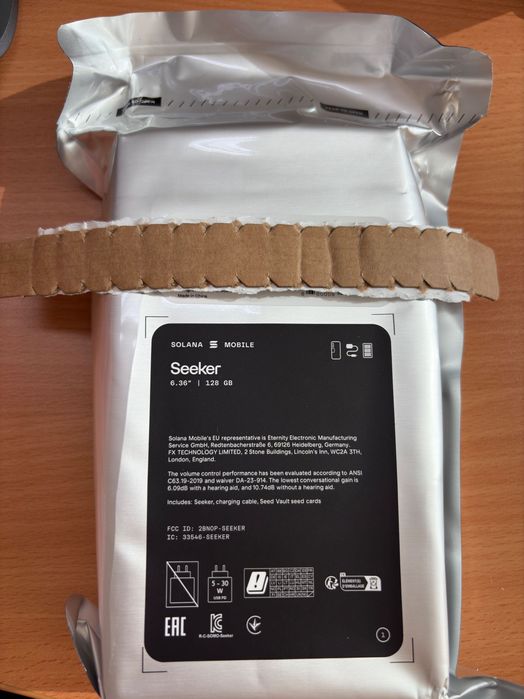 Smartphone Solana Seeker (NOVO NA CAIXA)