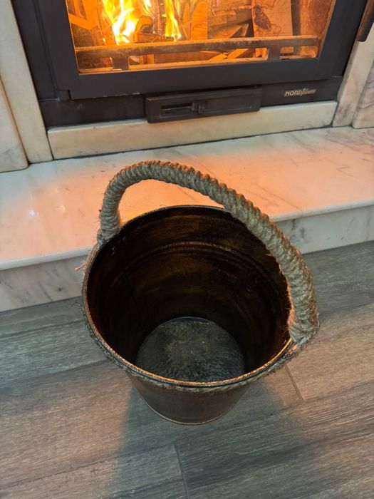 Відро для попелу (вугілля) під камін