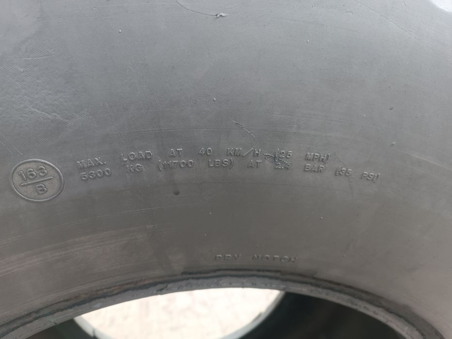 750/65R26 Goodyear DT 820 Radial