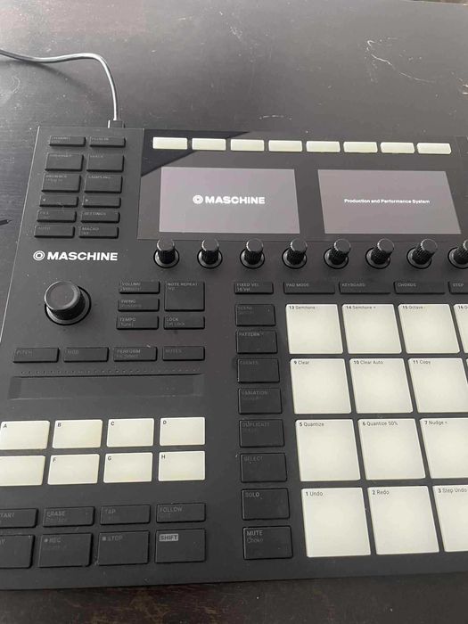 「美品」Native instruments machineMK3本体全揃 中古】 NATIVE INSTRUMENTS / MASCHINE MK3 【渋谷店】【値下げ