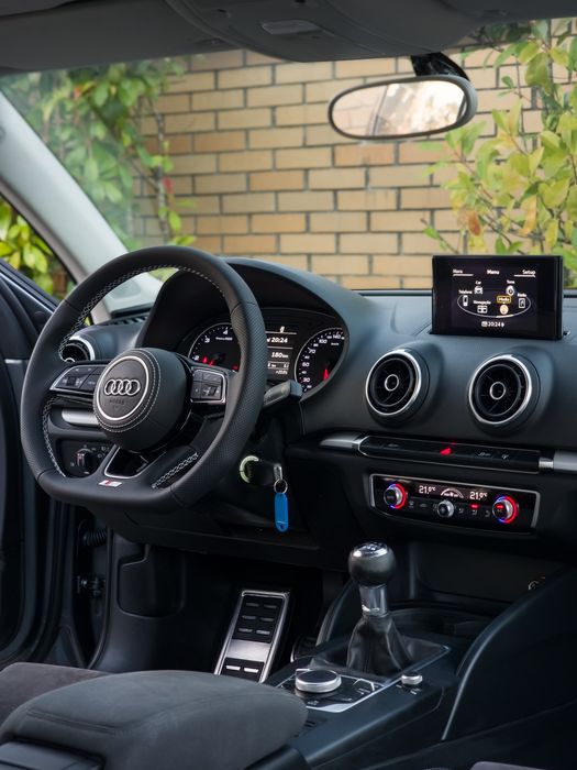 Audi A3 Limousine 1.6 TDi Kit RS3