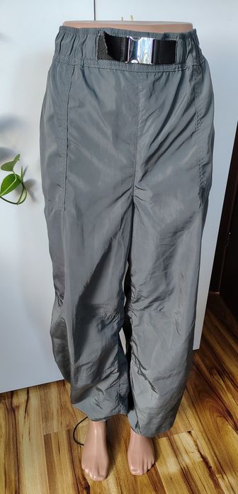 Spodnie joggery ortalionowe szare rozmiar 36 asos wiązane dół