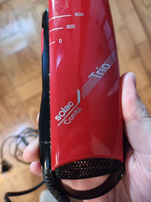 Secador de viagem + escova profissional