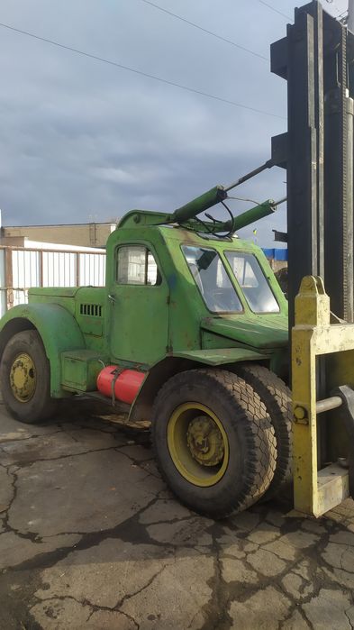 Авто навантажувач, погрузчик, Львівський,