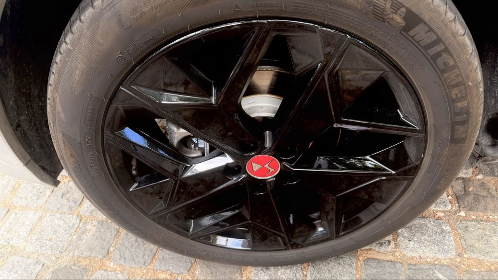 Automóvel DS4 -hibrido plug in-