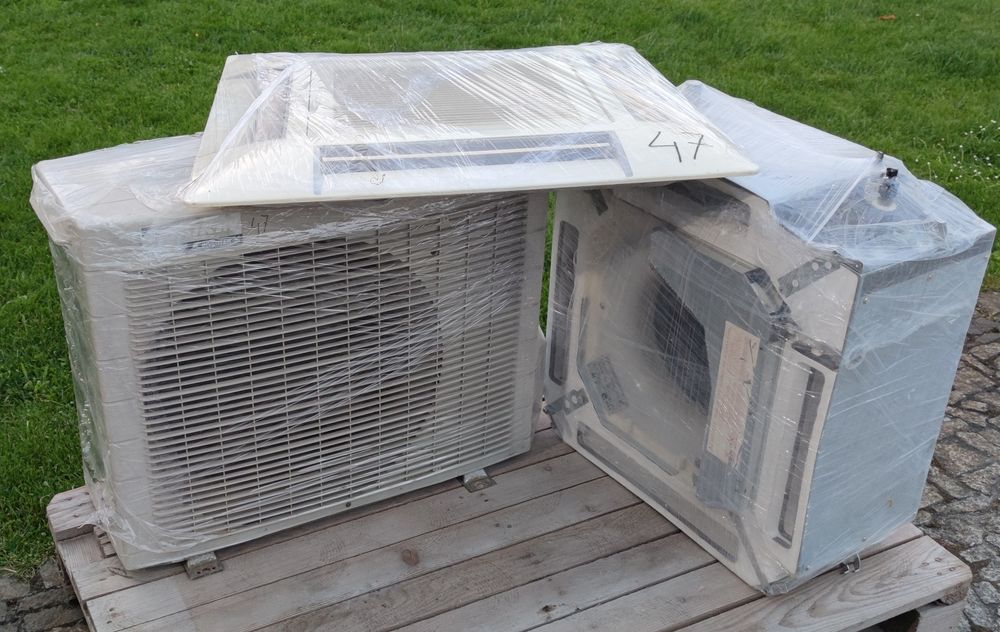 Klimatyzator kasetonowy Daikin 2,5 kW, klimatyzacja