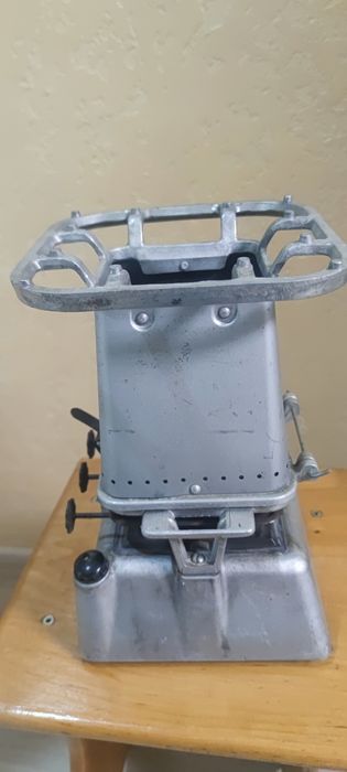 Примус кирогаз на фитилях  .