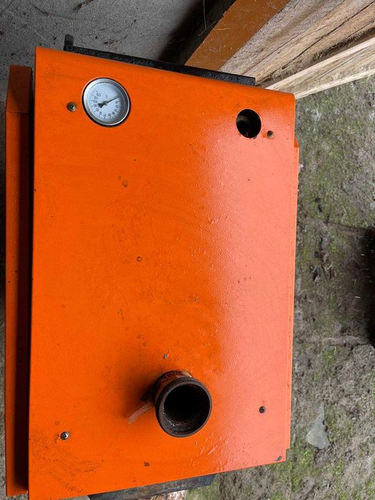 Котел твердопаливний