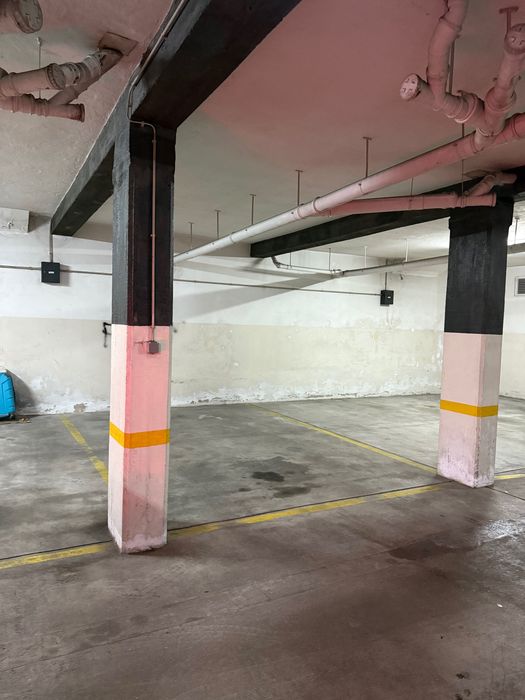 Garagem fechada