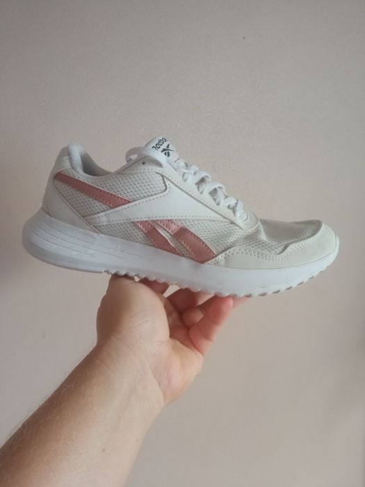 Białe buty damskie Reebok