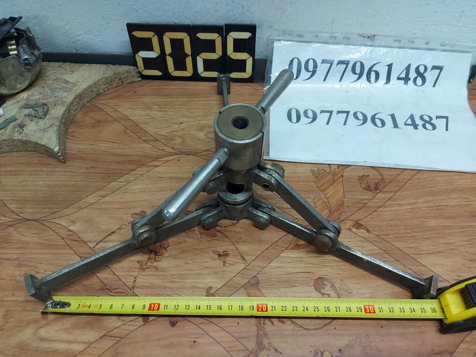 Сьемник великий для ступиць.підшипників.