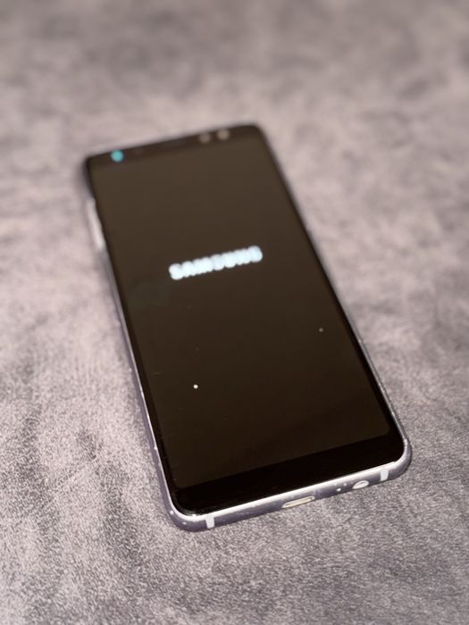 Samsung Galaxy A8 (2018) — NFC, Super AMOLED. Отличный стан!