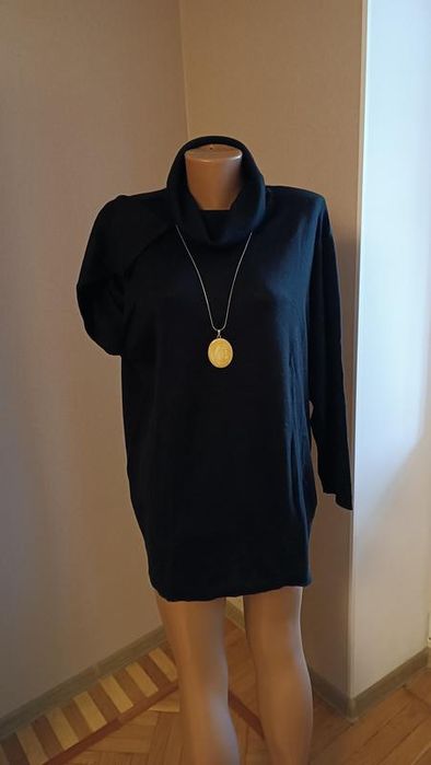 Стильный длинный свитер мерино Мonari Италия