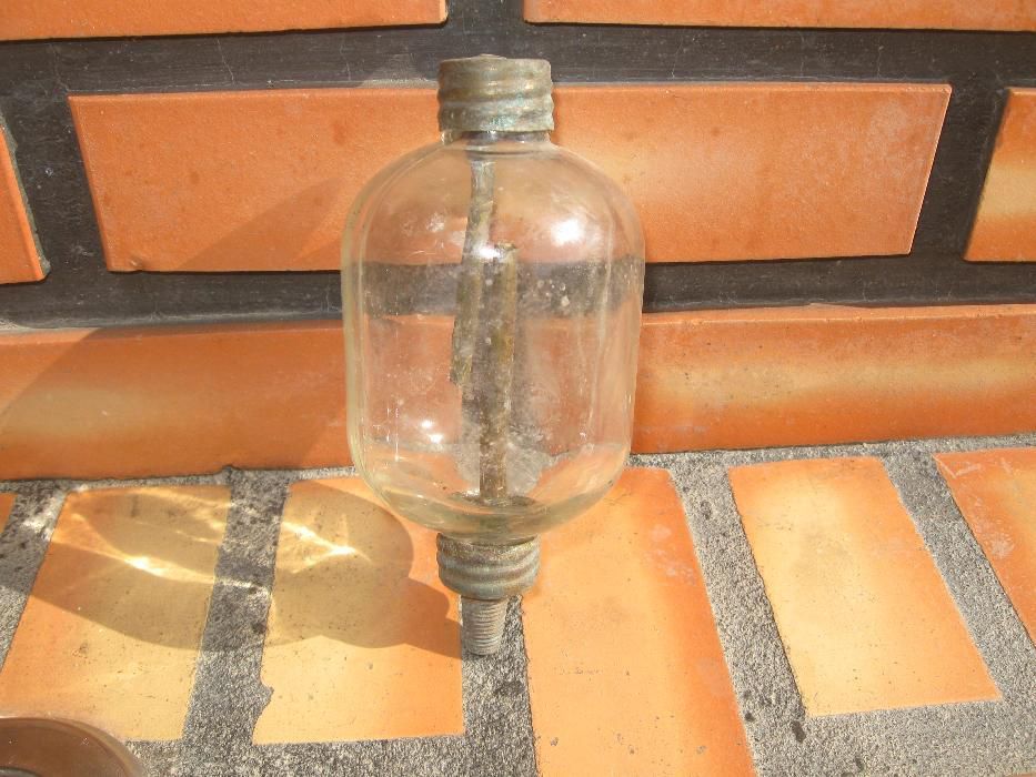 Breathing Spout for Traditional Wine Barrels