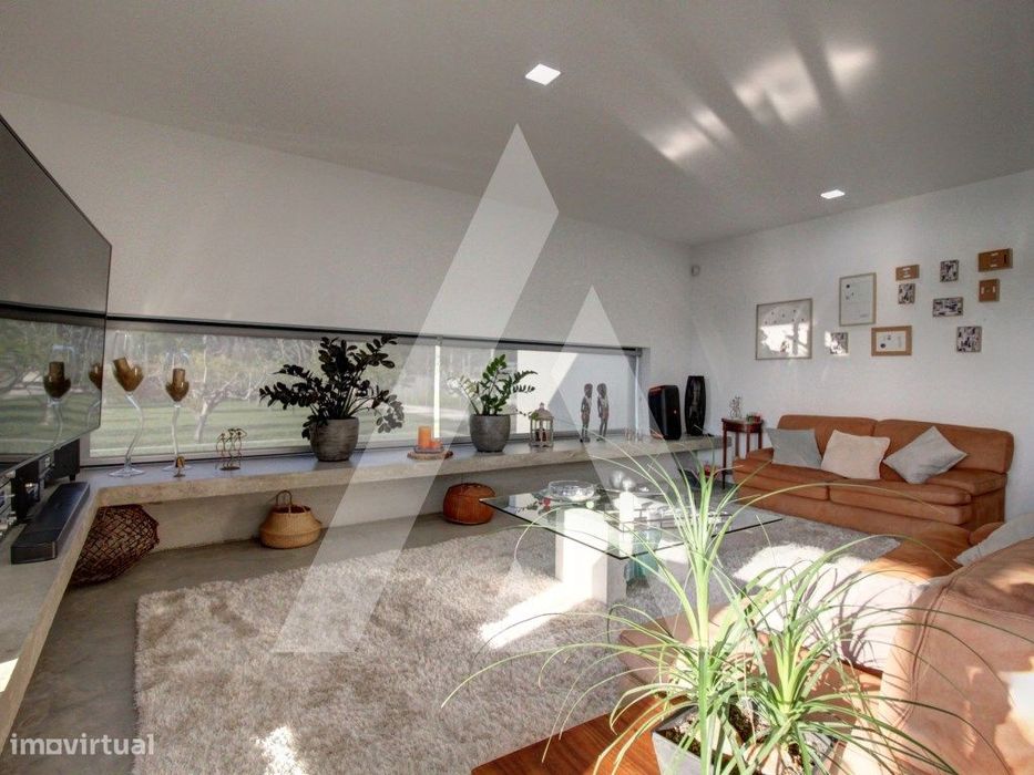 Moradia T4 de Luxo em Oliveira do Bairro