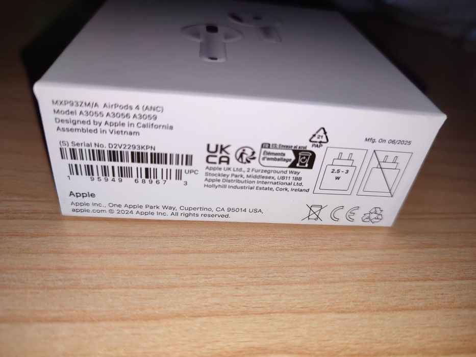 AirPods 4 Active Noise Cancellation