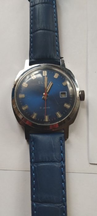 Продам Часы Слава