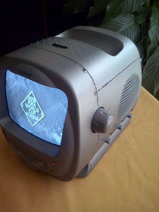 mini televisão com radio am fm