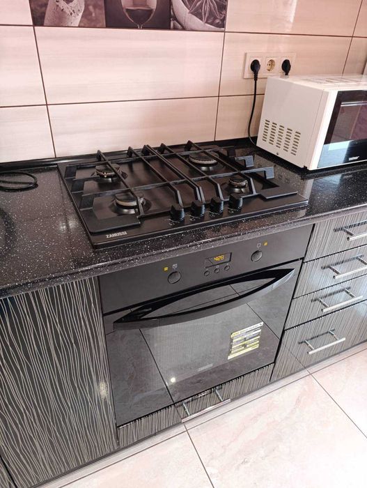 Продаж квартири  великої площі в новобудові вул. Пулюя