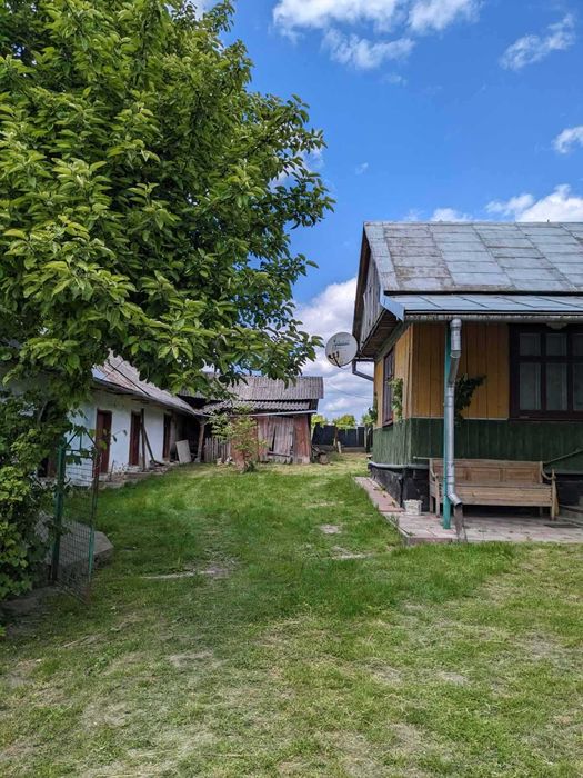 Продається добротна оселя в селищі Смолин. Львівської обл.