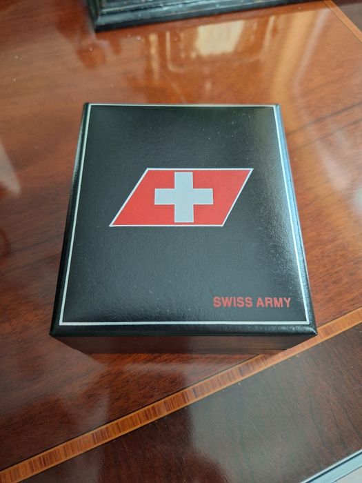 Relógio Victorinox Swiss Army vintage novo na caixa