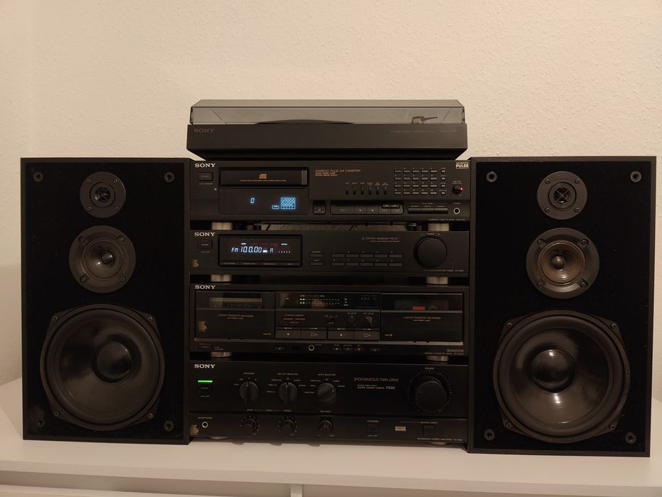 Музыкальный центр SONY