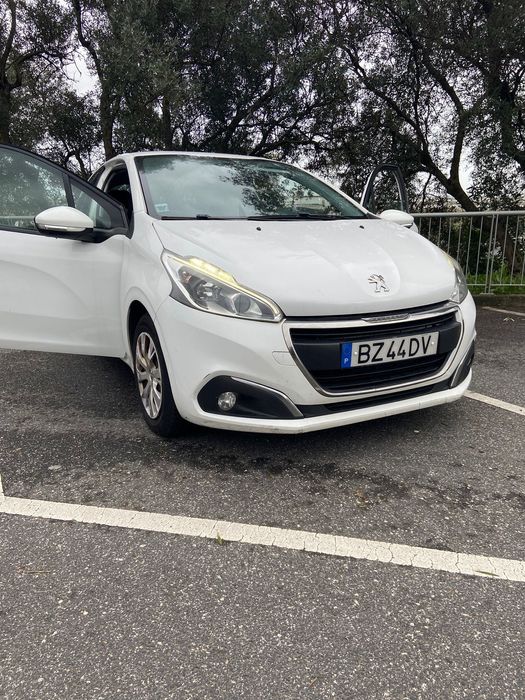 Peugeot 208 1.6 BLUE HDI