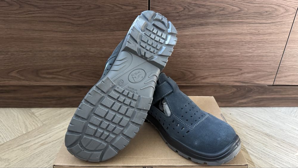 Letnie - Lekkie buty robocze - rozm. 43