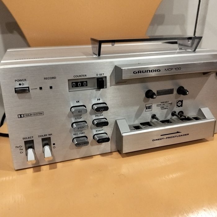 Dek Grundig MCF 100