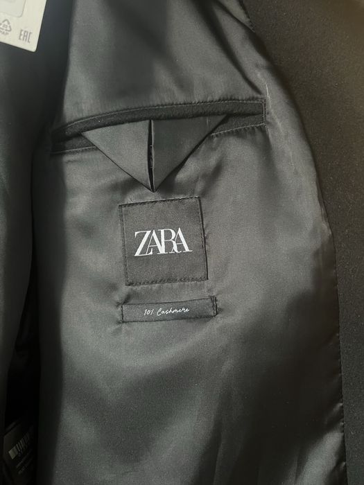 Чоловіче пальто ZARA
