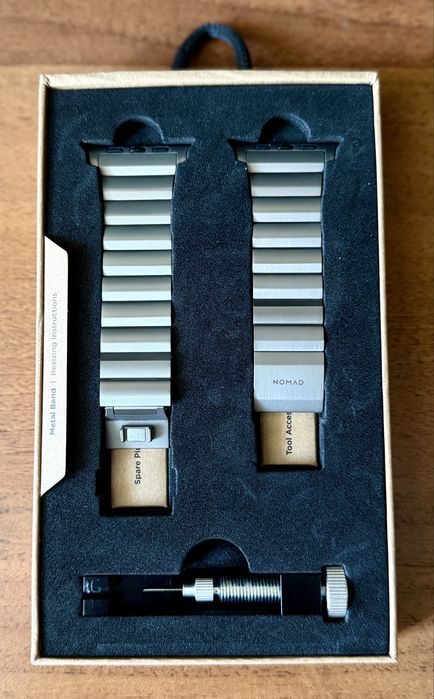 Титановий ремінець Nomad Titanium Band V2 Natural для Apple Watch 49мм | 46мм | 45мм | 44мм (NM014858858)