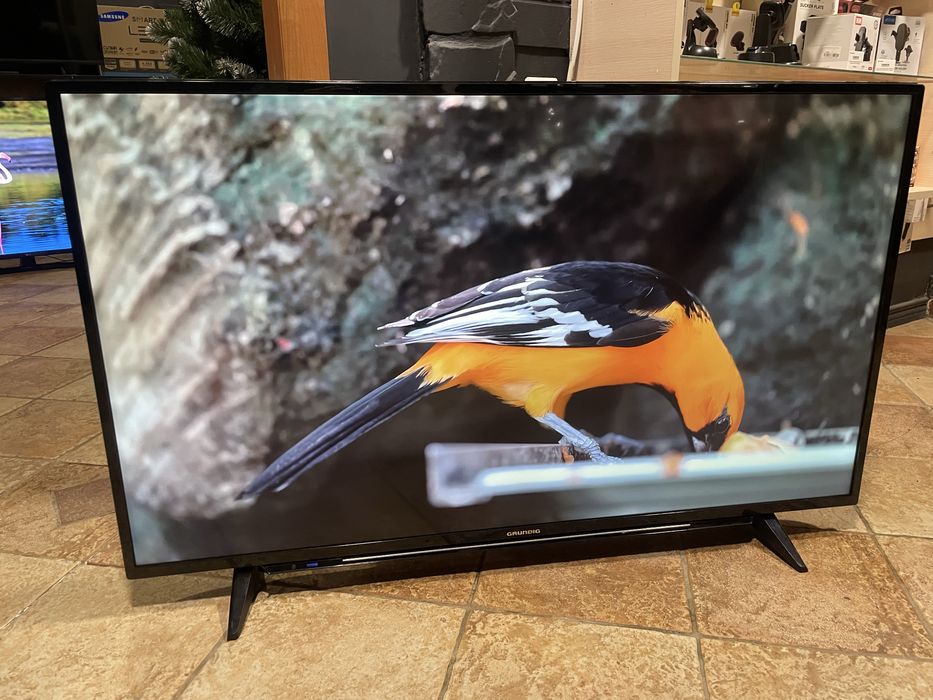 Телевізор Grundig 50 smart tv 4K