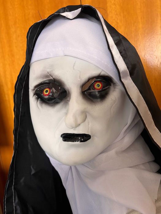 Máscara Freira nova