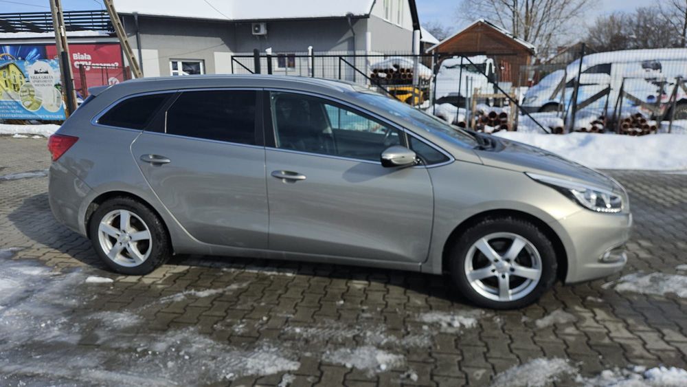 Kia Ceed 1,6 benzyna 190 tys km klima  zarejestrowany