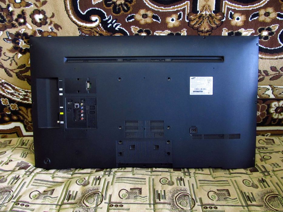 LED-Телевизор Samsung UE-42F5500AK 42" (Smart TV)