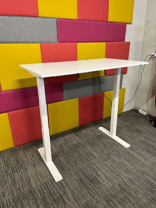 Biurko elektryczne regulowane 140x80 Kinnarps Series P białe okazja!