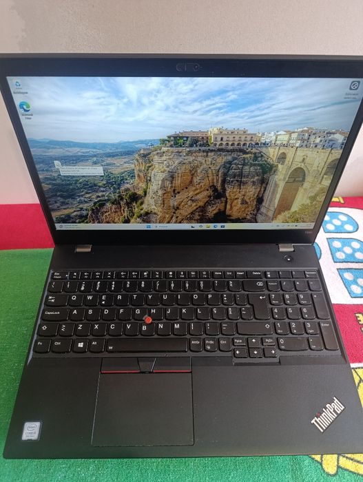 Lenovo Thinkpad T580 (i5 8th - 16GB RAM - 256GB SSD)