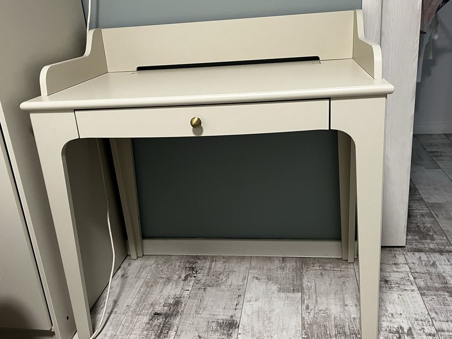 Biurko IKEA Lommarp