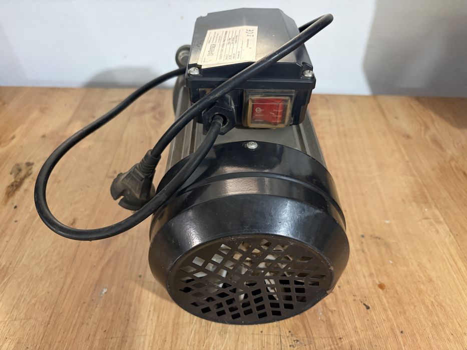 Silnik elektryczny 1.1 kw