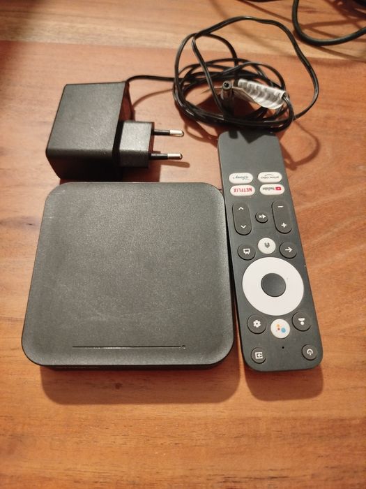 Strong LEAP-S3 Android TV Box 4K com Comando Original