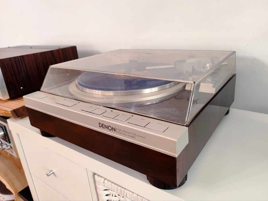 Denon DP 47F Gira-Discos