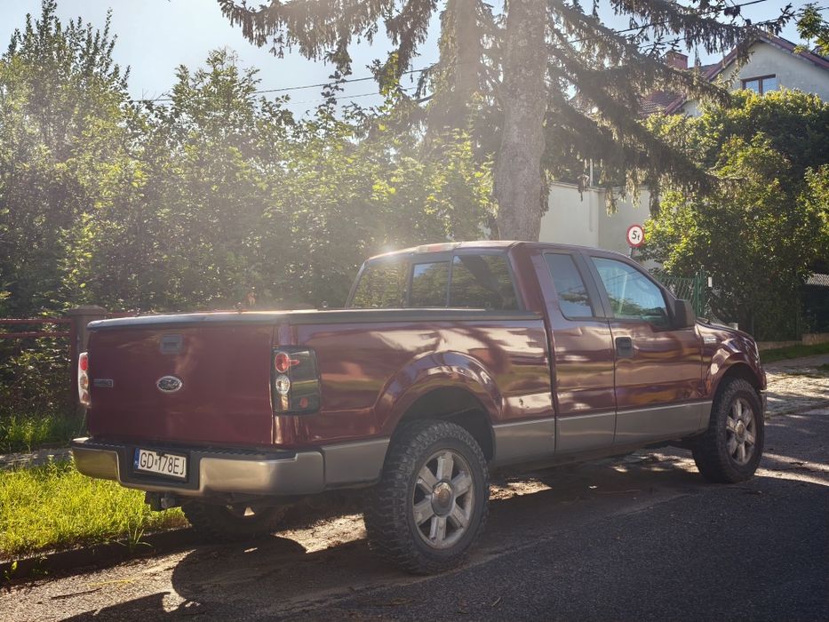 Ford F-150 pickup