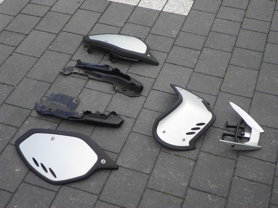Osłony MT09 Akcesoryjne Owiewki Nakladki mt-09 Szyba 2014r Wysylka