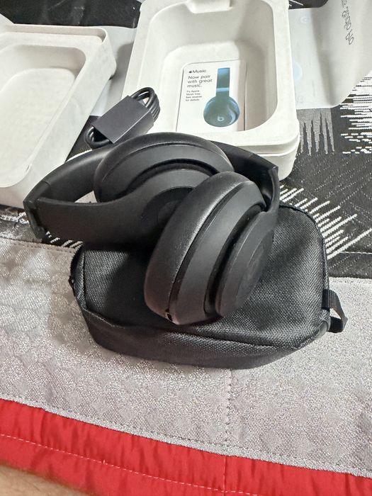 auscultadores Beats Studio Pro