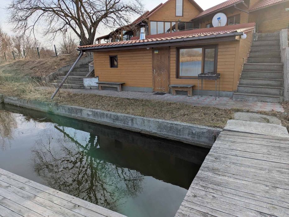 Продажа дома на озере