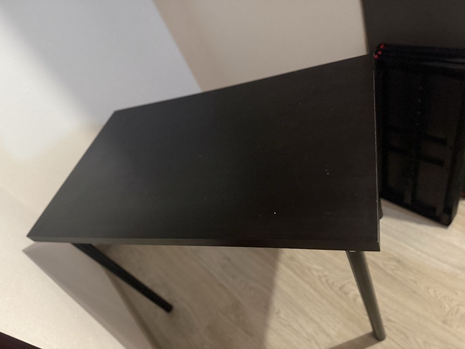 Mesa preta como nova