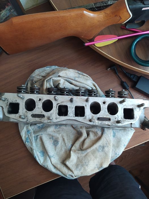 Головка блоку Nissan Vanette 1.6 бензин.